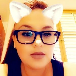 Meet your Posher, Beatrice